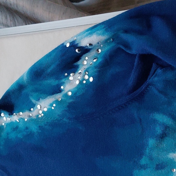 White House Black Market Blue Tie-Dye Women's Sweater Size XL - Picture 4 of 9